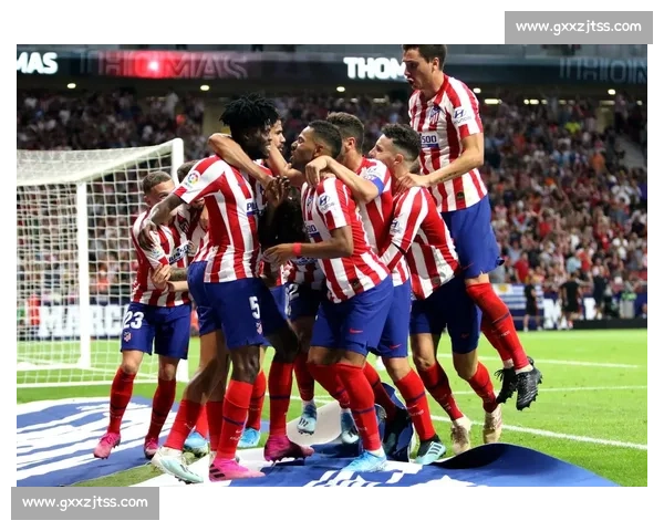 埃瓦尔勇战马德里竞技 展现不屈精神与顽强防守